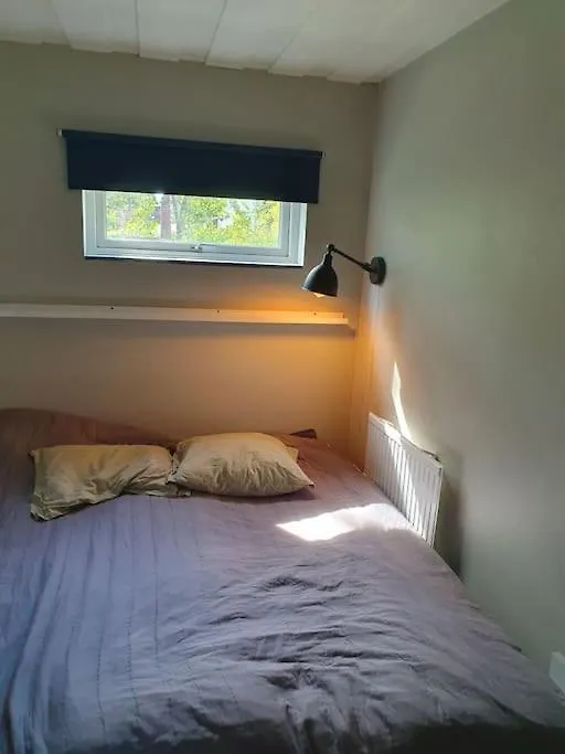 Stugan Stockholm 0*,  Sverige