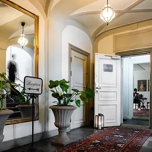 3* Hotell Castle House